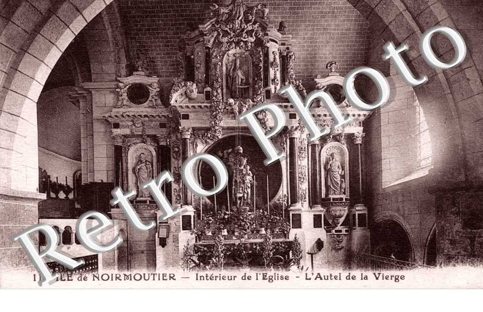 Interieur de l'Eglise - Autel de la Vierge
