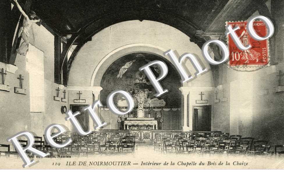 Intérieur de la Chapelle du Bois de la Chaize