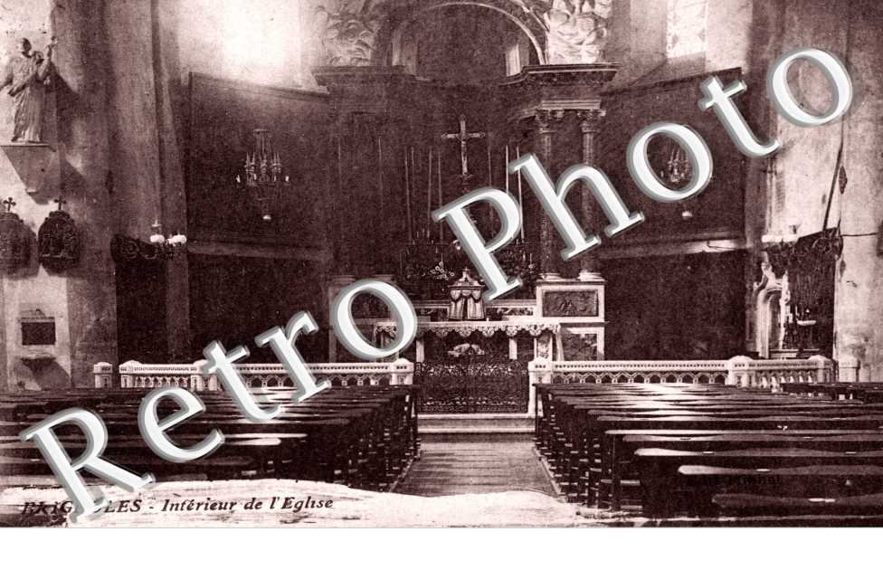 interieur de l'eglise