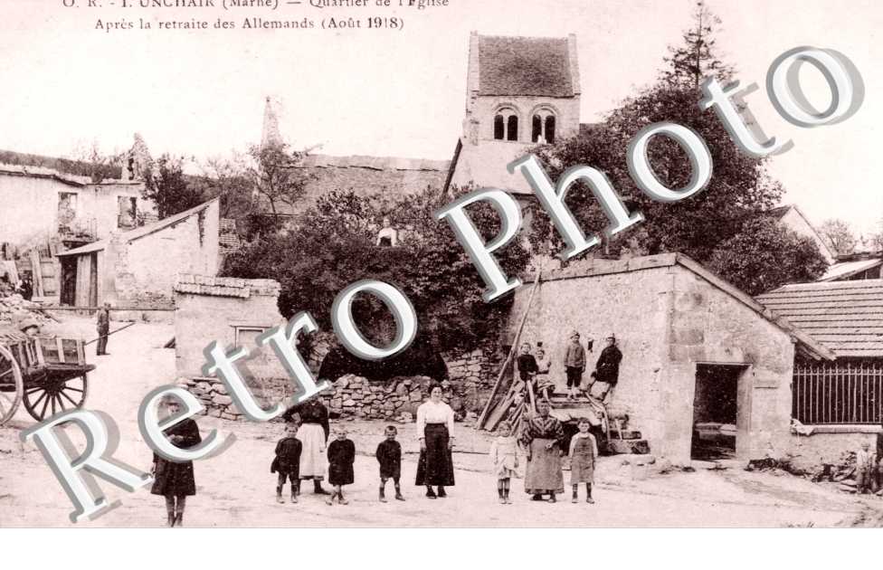 quartier de l'eglise apres la retraite des allemands (aout 1918)