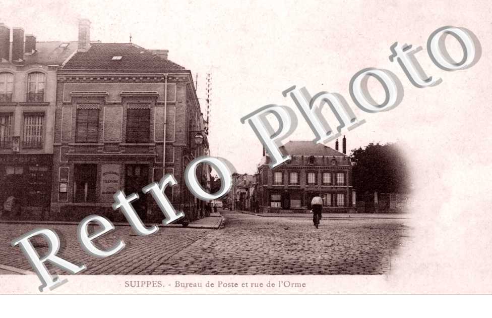 Bureau de Poste et Rue de l'Orme