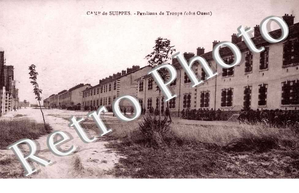 CAmp de Suippes, Pavillons de troupe