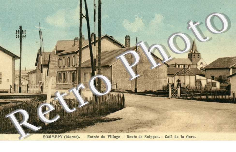 Entree du village - Route de Suippes - cafe de la gare