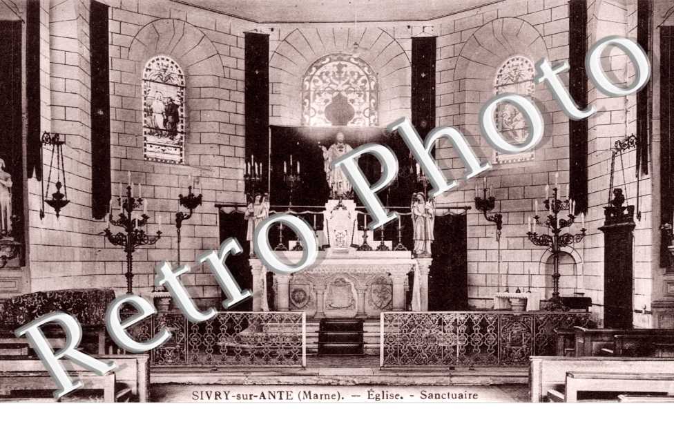 Interieur de l'Eglise