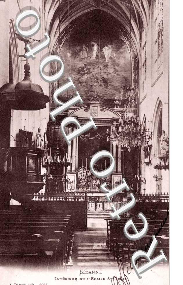 Interieur de l'eglise