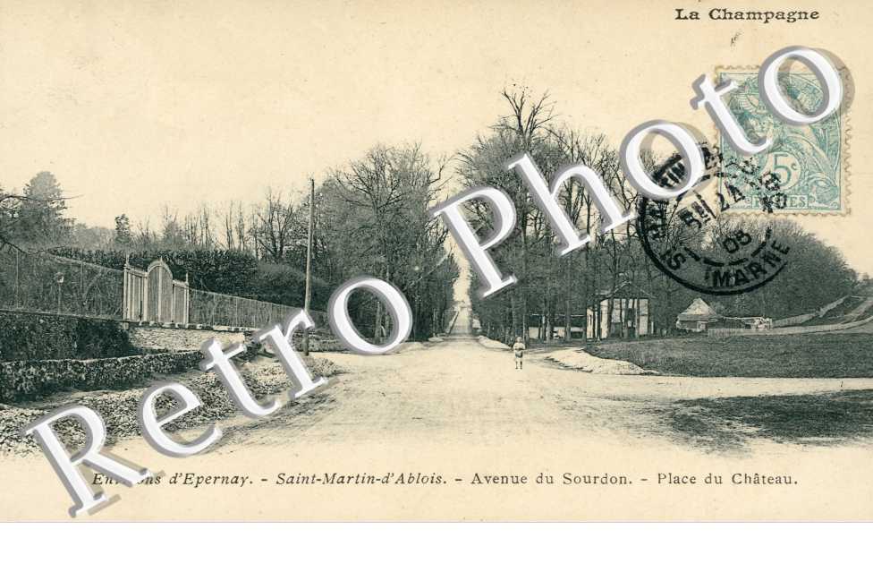 Avenue du Sourdon, Place du Chateau