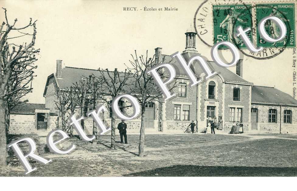 écoles et mairie