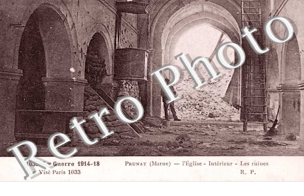 l'église intérieur Les ruines