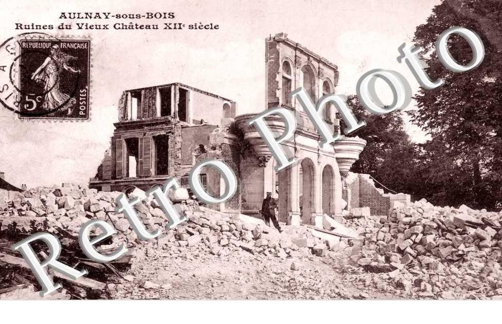 Ruines du Vieux Chateau XIIe siecle