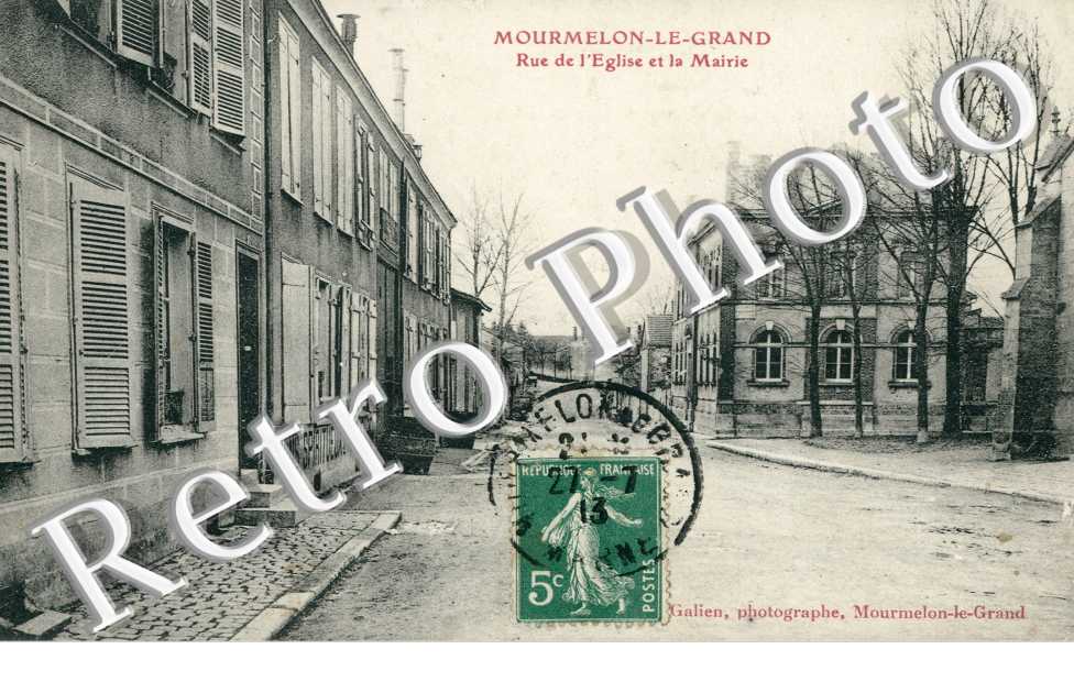 Rue de l'Eglise et la Mairie