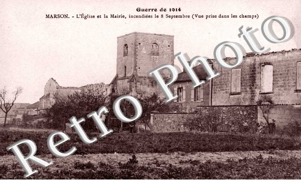 L'Eglise et la Mairie Incendiées