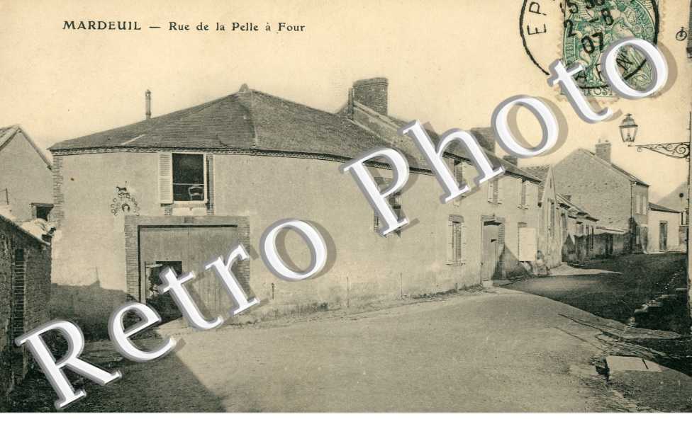 Rue de la Pelle a Four
