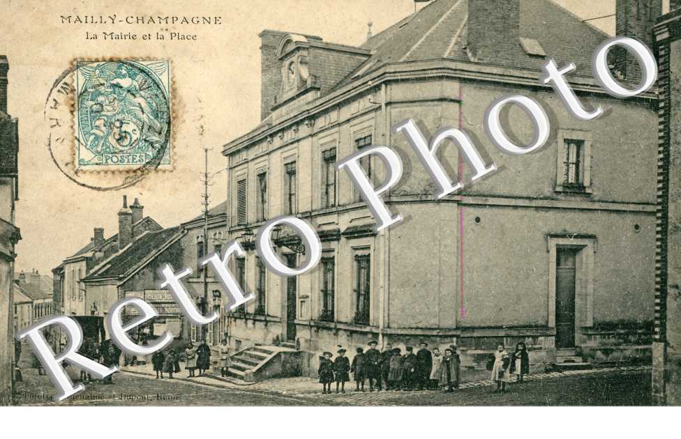 La Mairie et la Place