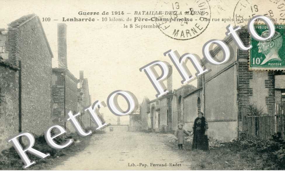 Une rue après le Bombardement