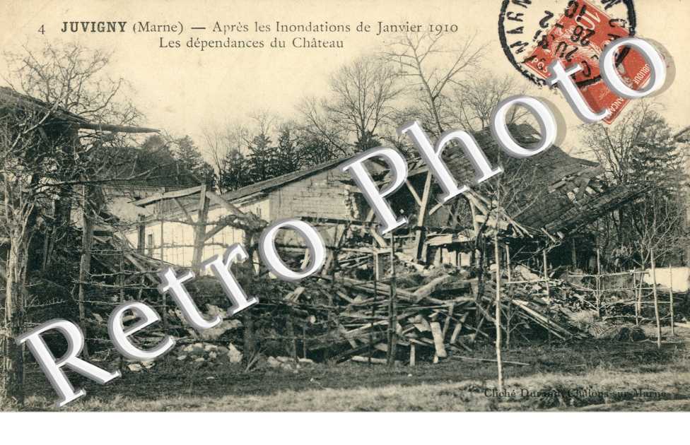 Apres les Inondations de Javier 1910, les dependances du chateau