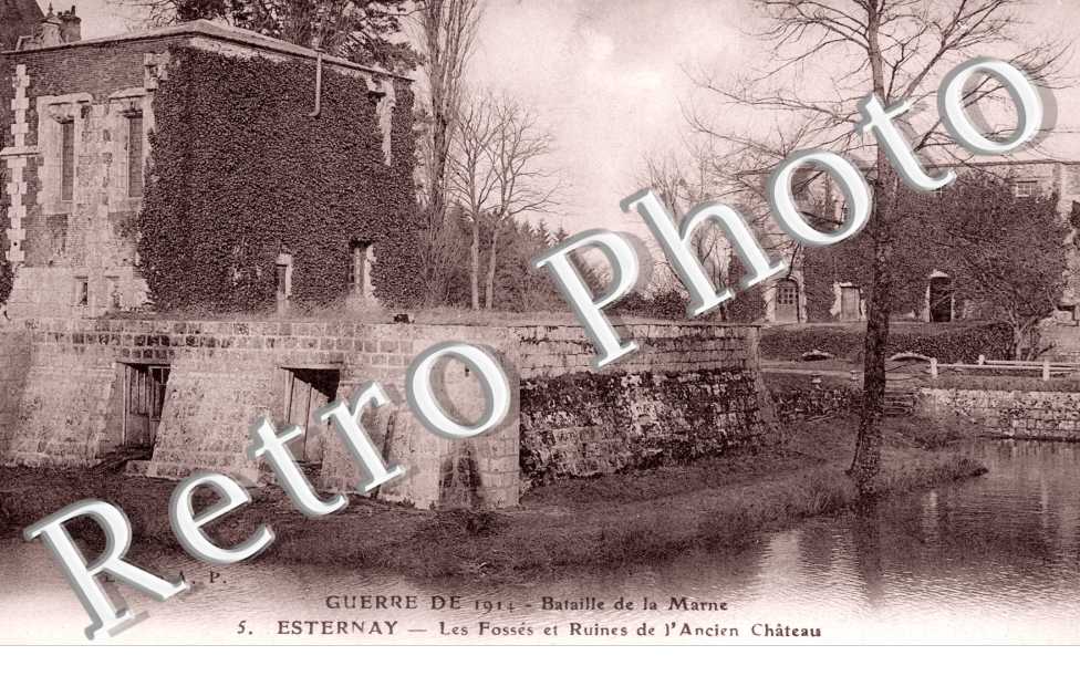 Fosses et ruines de l'Ancien Chateau