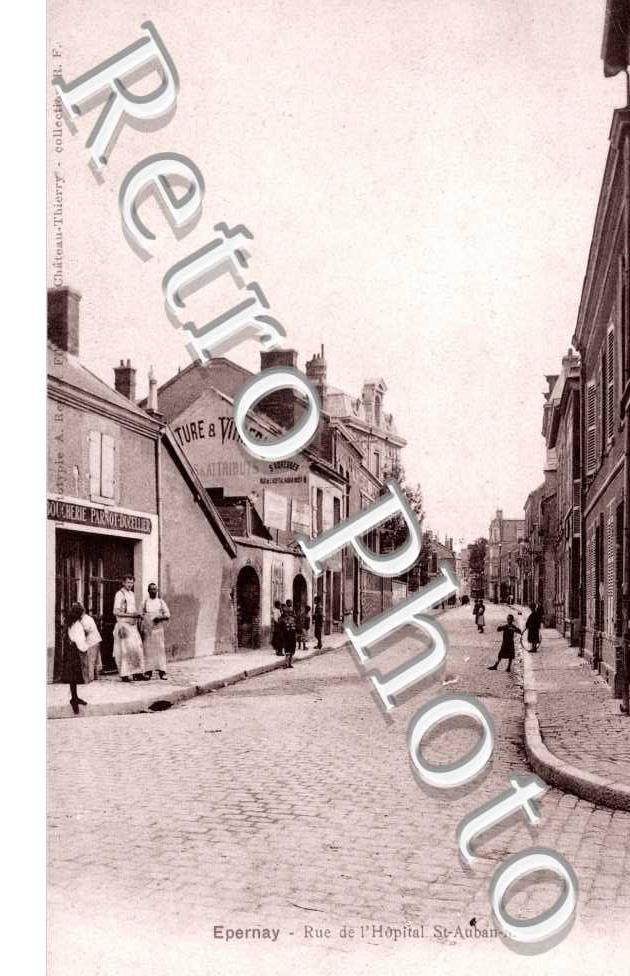 Rue e l'Hopital Saint-Auban-Moët