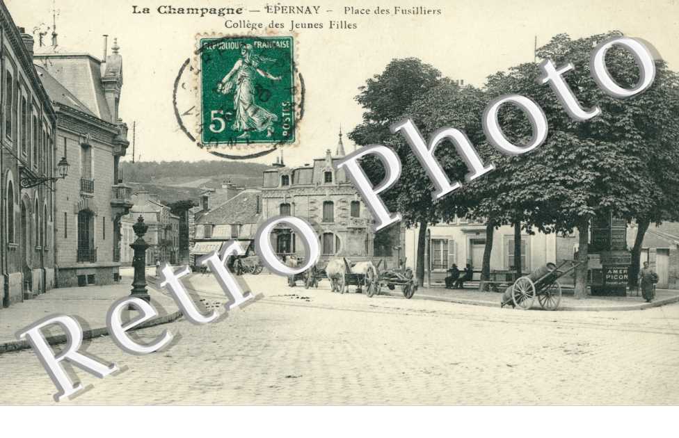 Place des Fusilliers, College de Jeunes Filles