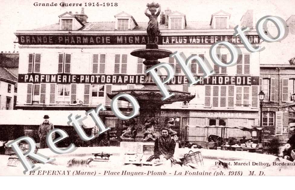 la Place Hugues-Plomb, la Fontaine