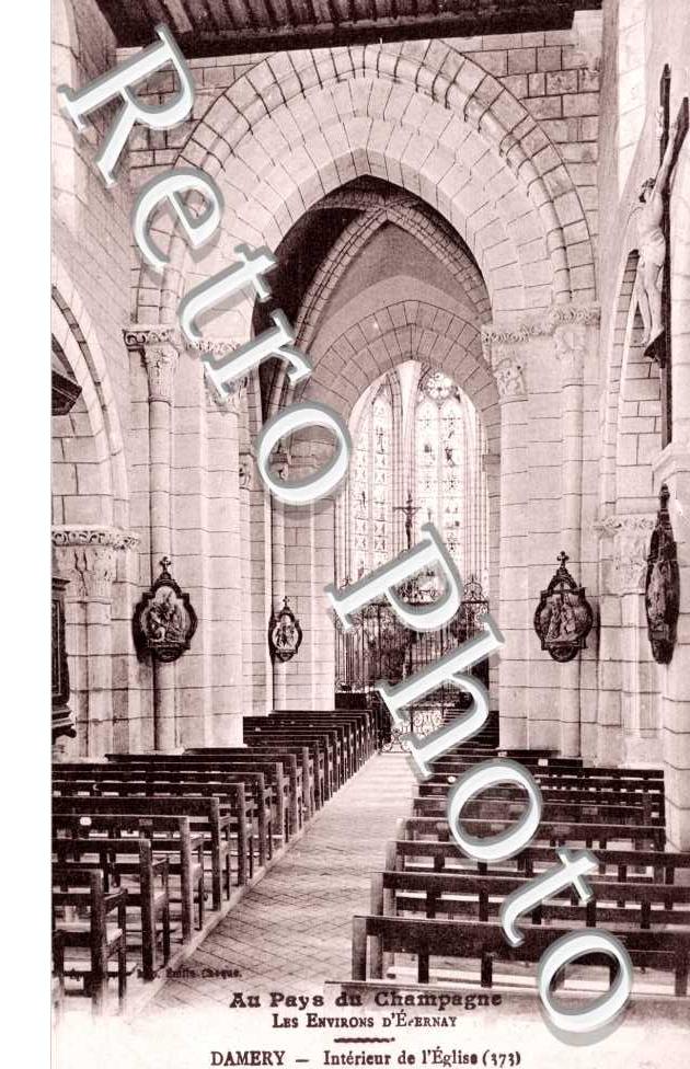 Interieur de l'Eglise