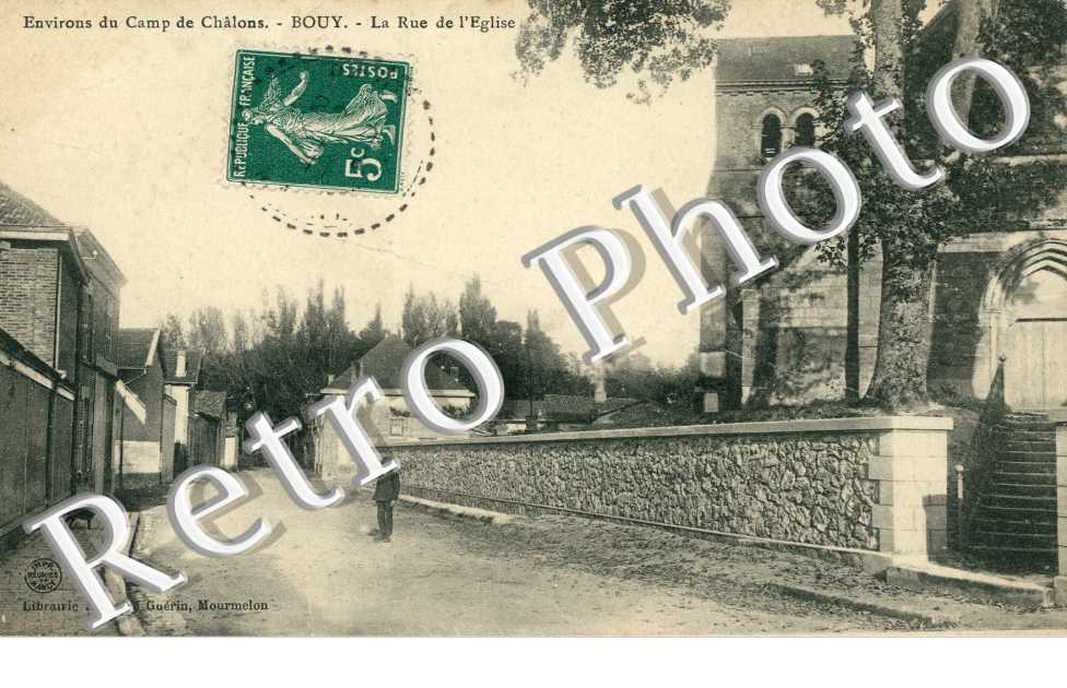 environs du camp de Chalons, la rue de l' Eglise