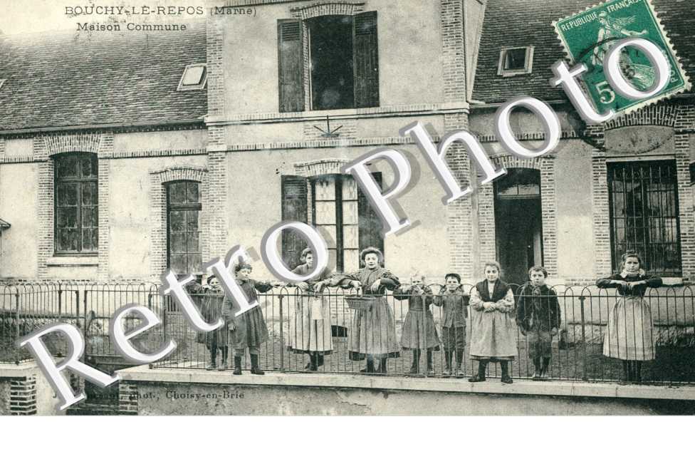Bouchy le repos, Maison Commune