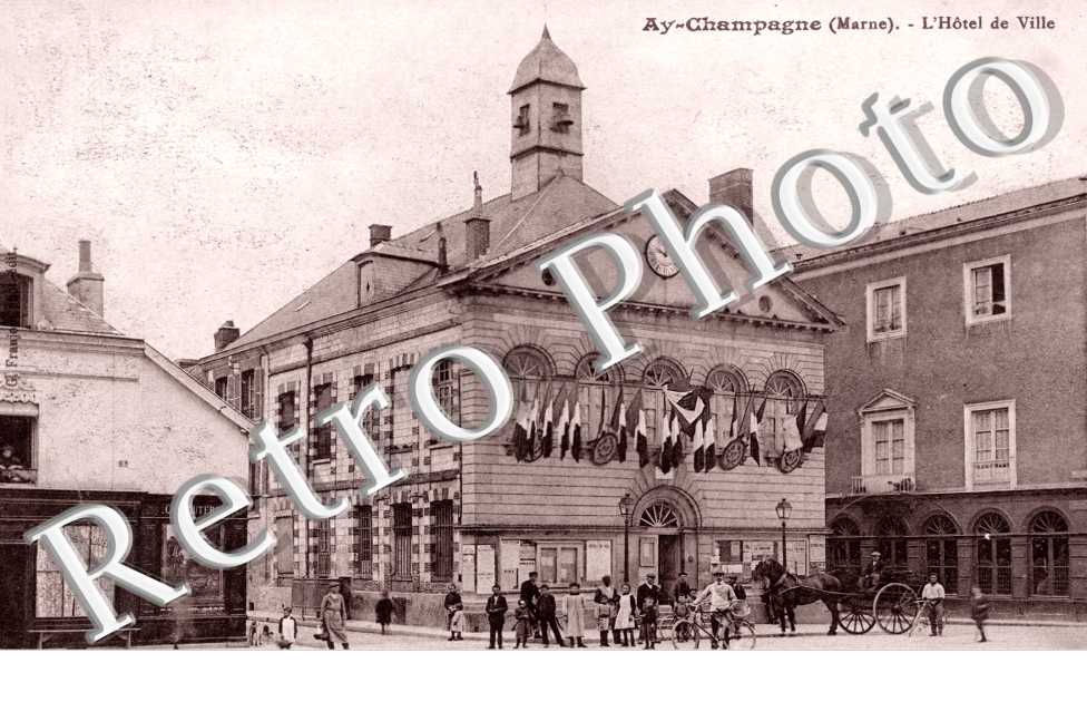 L'Hotel de Ville
