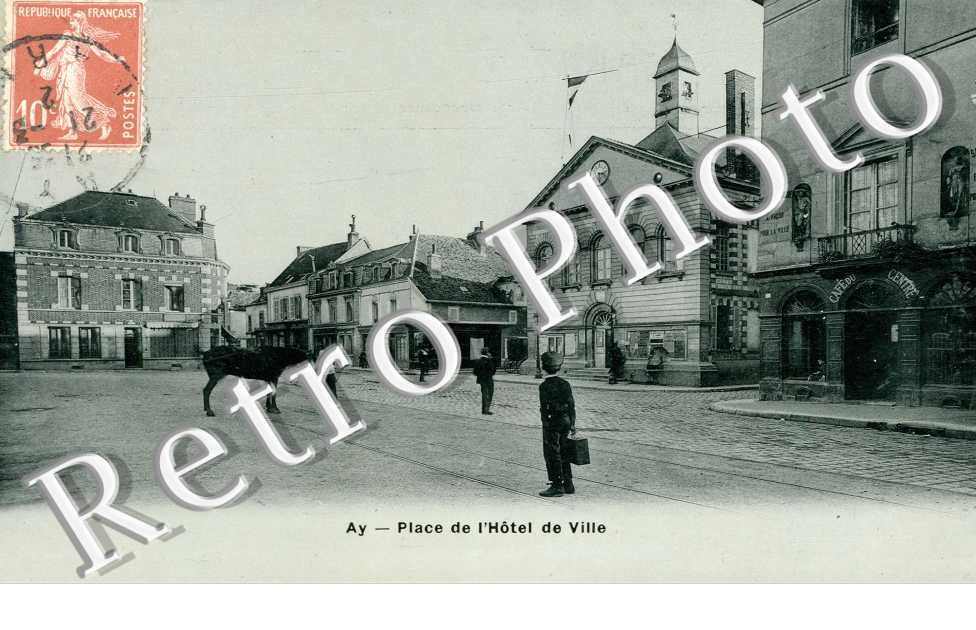 Place de l'Hotel de Ville