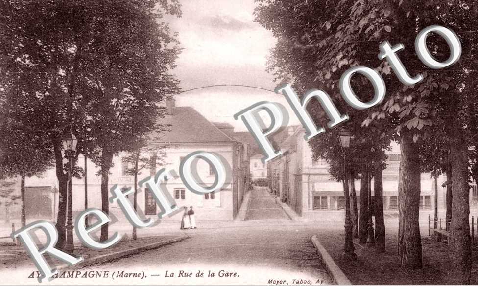 La Rue de la Gare