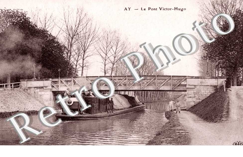 Le Pont Victor Hugo