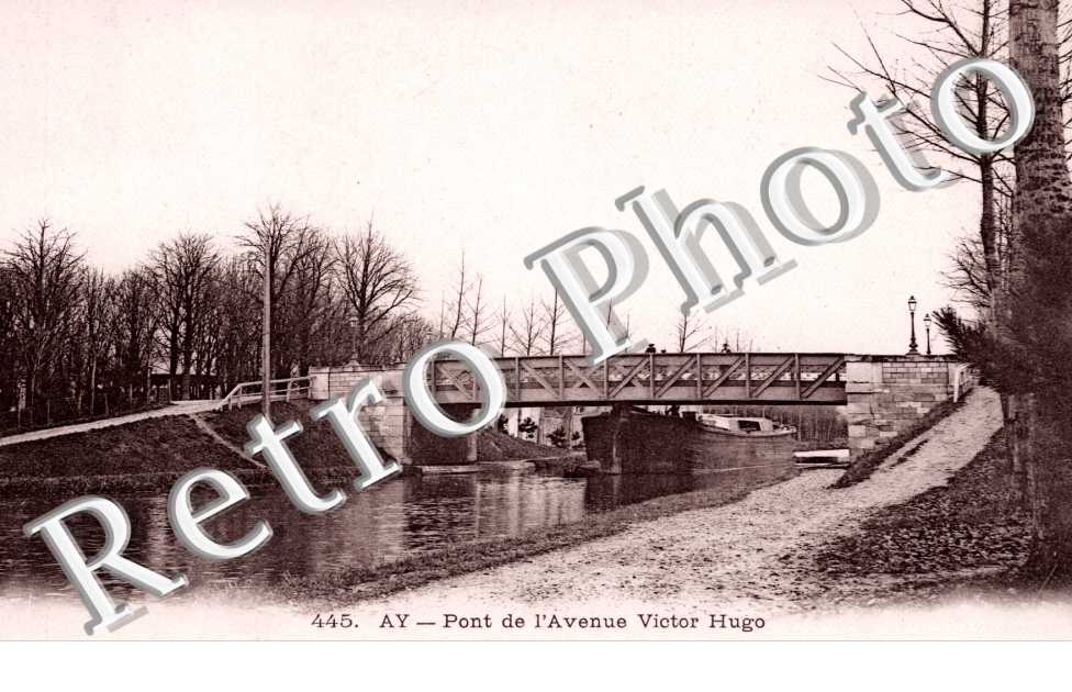 Pont de l'Avenue de Victor Hugo