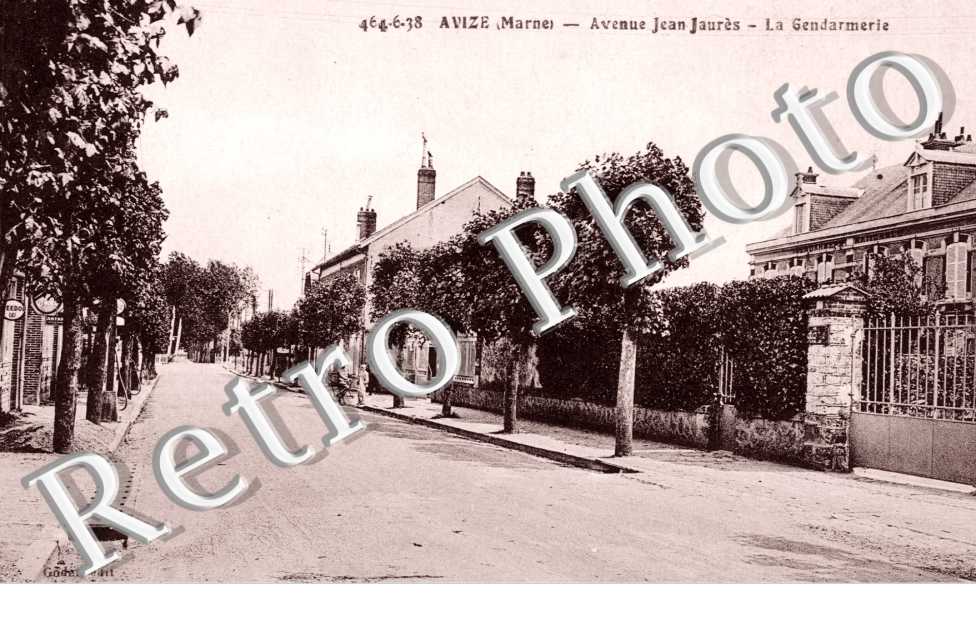 Avenue Jean Jaures, la Gendarmerie