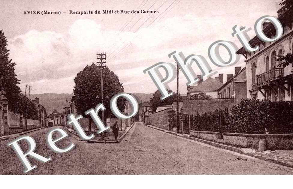 Remparts du Midi et Rue des Carmes