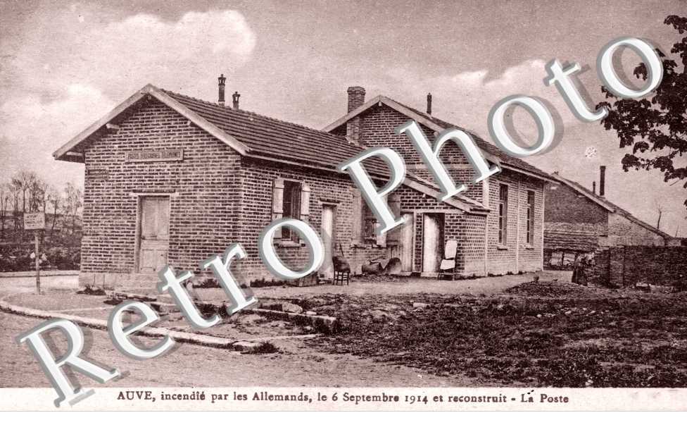 La Poste reconstruite apres l'incendie du 6 septembre 1914