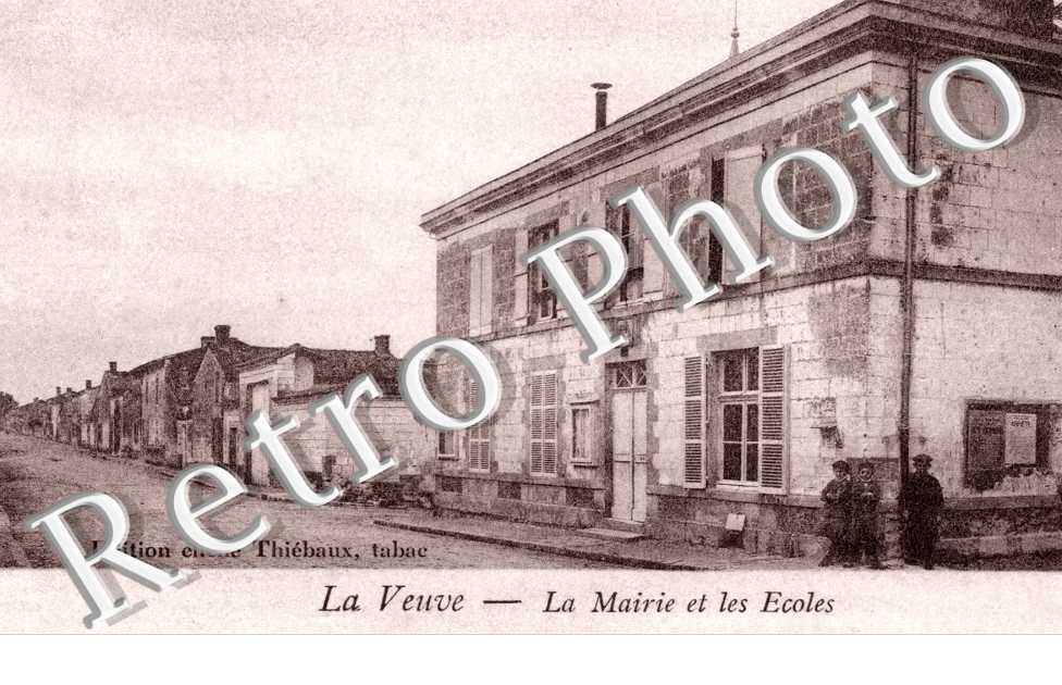La Mairie et les Ecoles