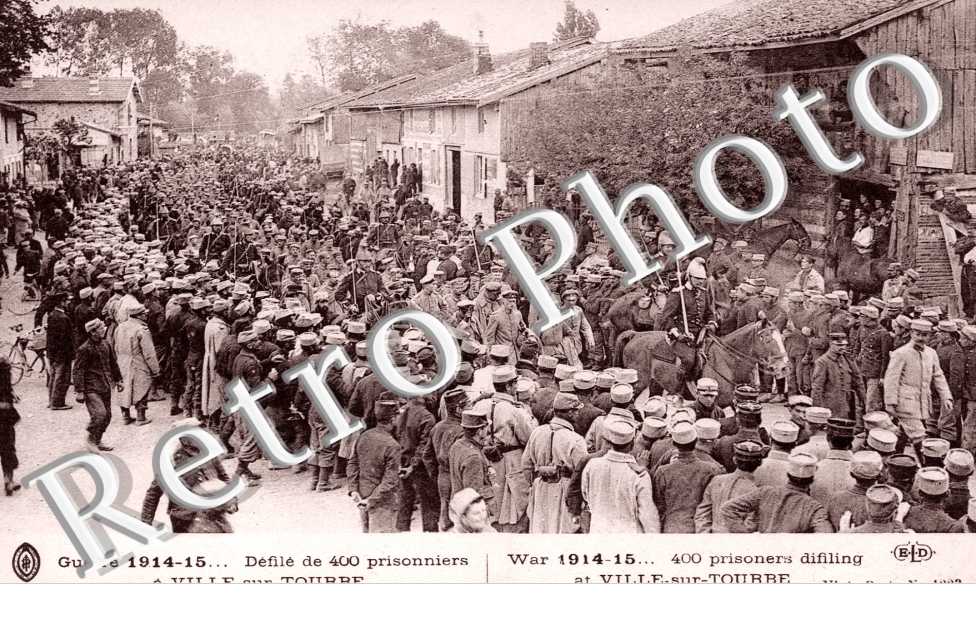 Défilé de 400 prisonniers