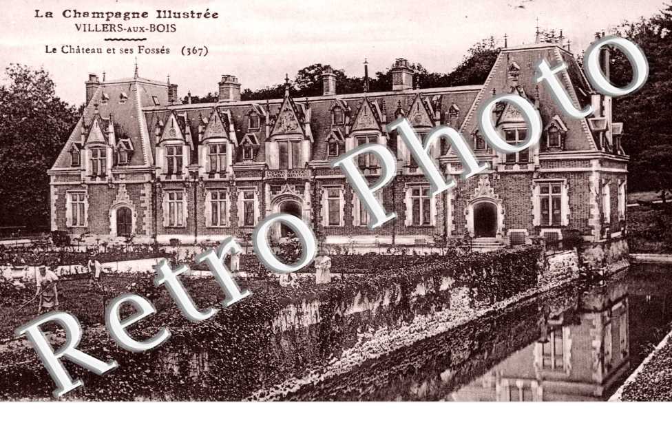 le Chateau et ses Fossés