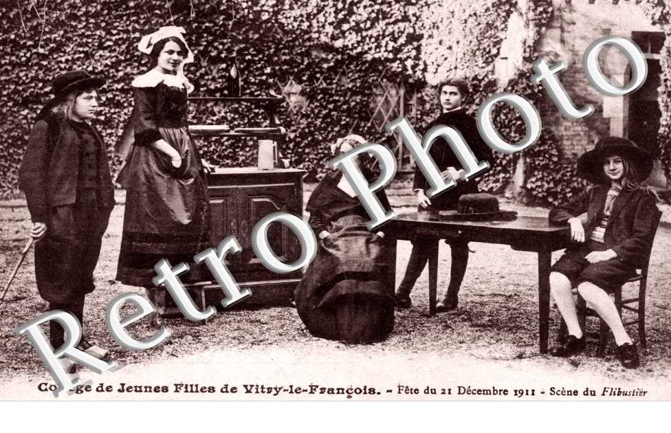 College de jeunes filles Fete du 21 decembre 1911