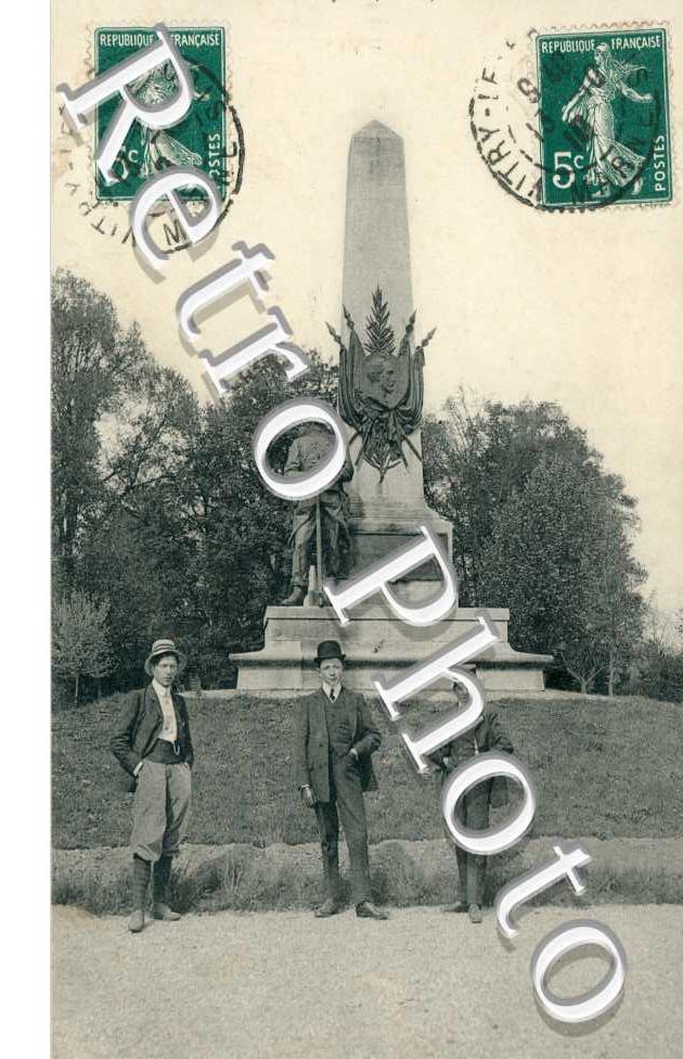 Monument Carnot
