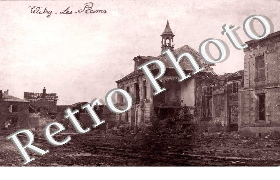 la mairie en ruines