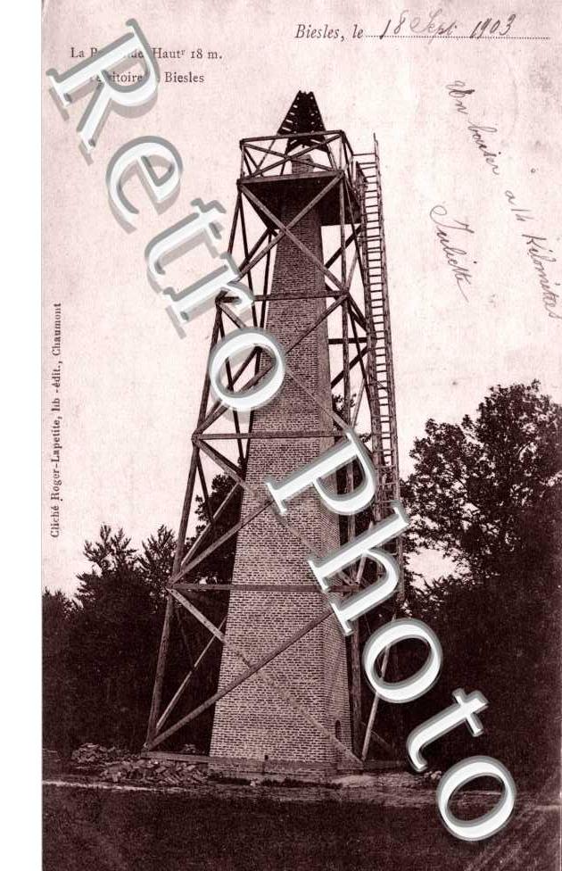 La Pyramide - hautr 18 m. - Territoire de Biesles