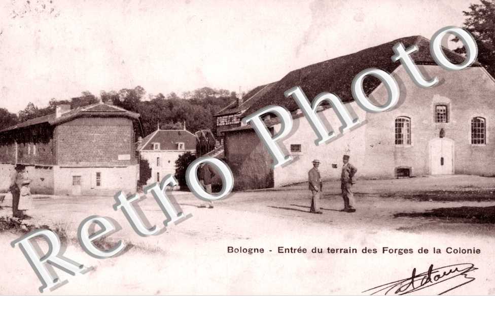 entree du terrain des forges de la colonie