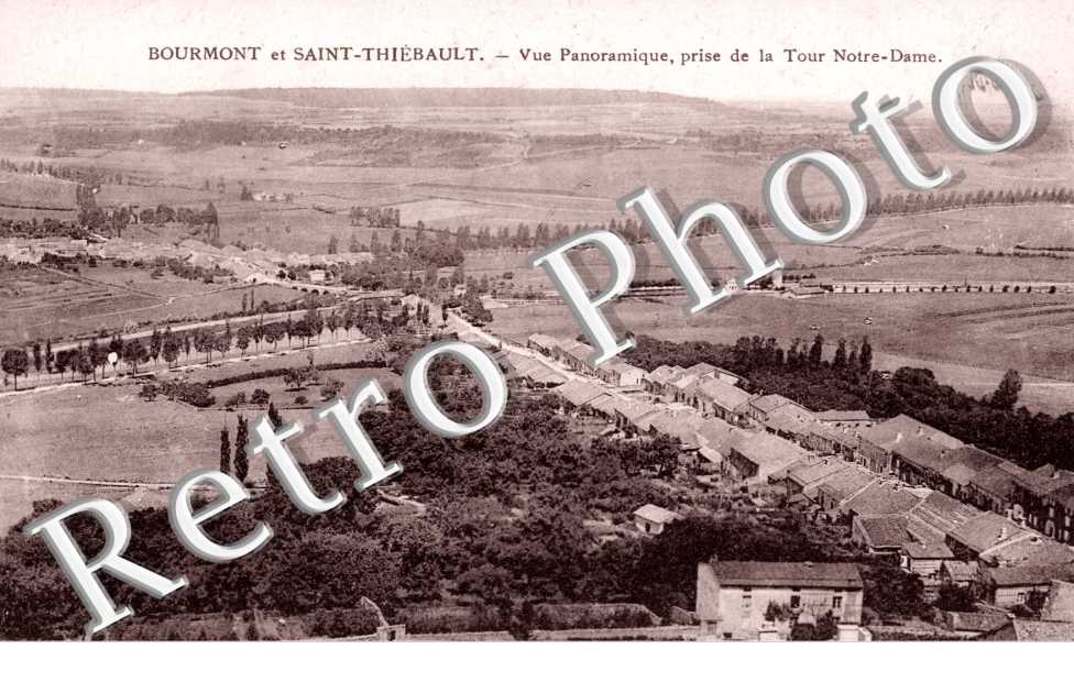 vue panoramique prise de la tour Notre-Dame, la vallee de la Meuse