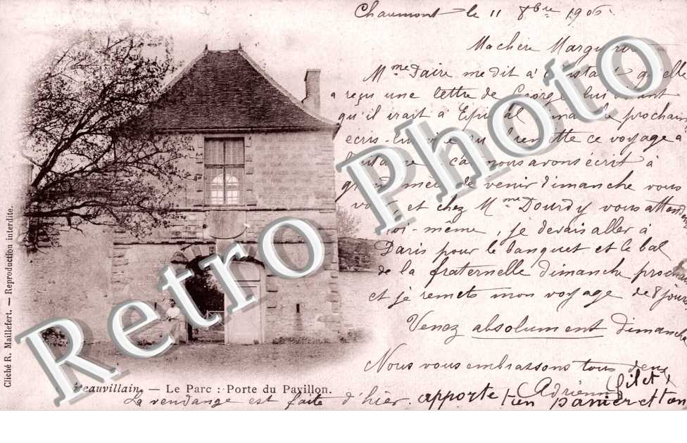Le parc : Porte du Pavillon