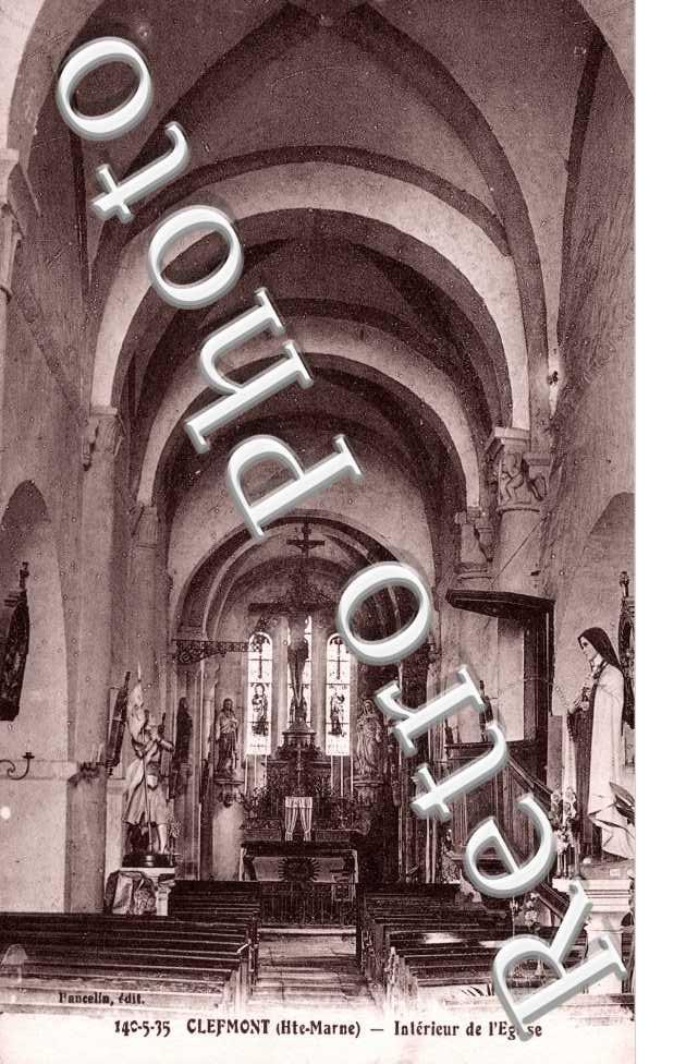 Interieur de l'eglise