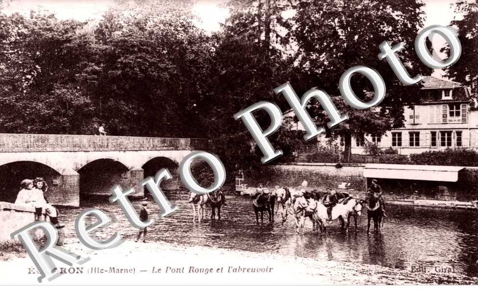 le pont Rouge et l'abreuvoir