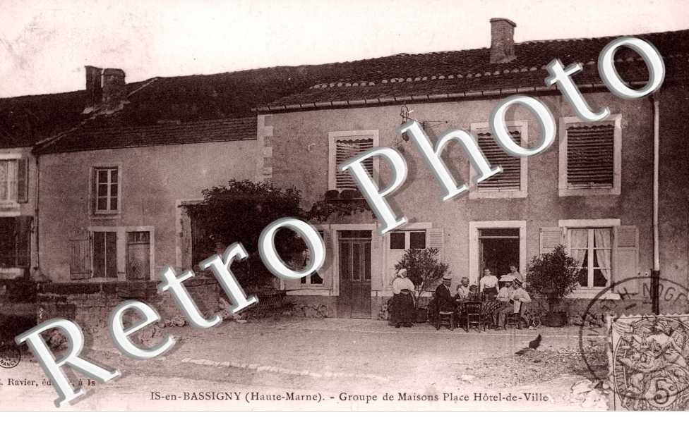 Groupe de maisons - place de l'hotel-de-ville