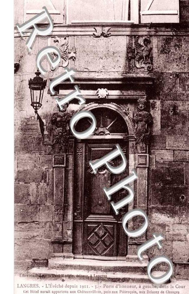 Eveche actuel - Porte d'honneur