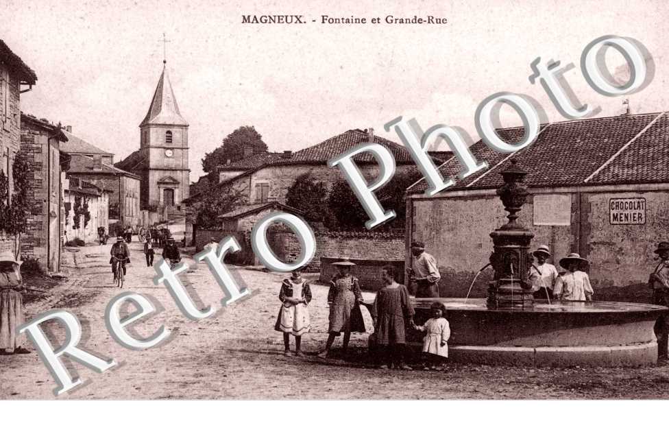  Fontaine et grande rue
