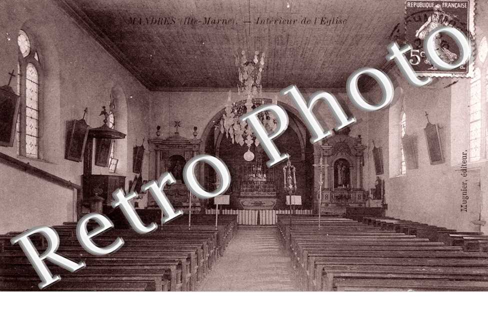 interieur de l' eglise